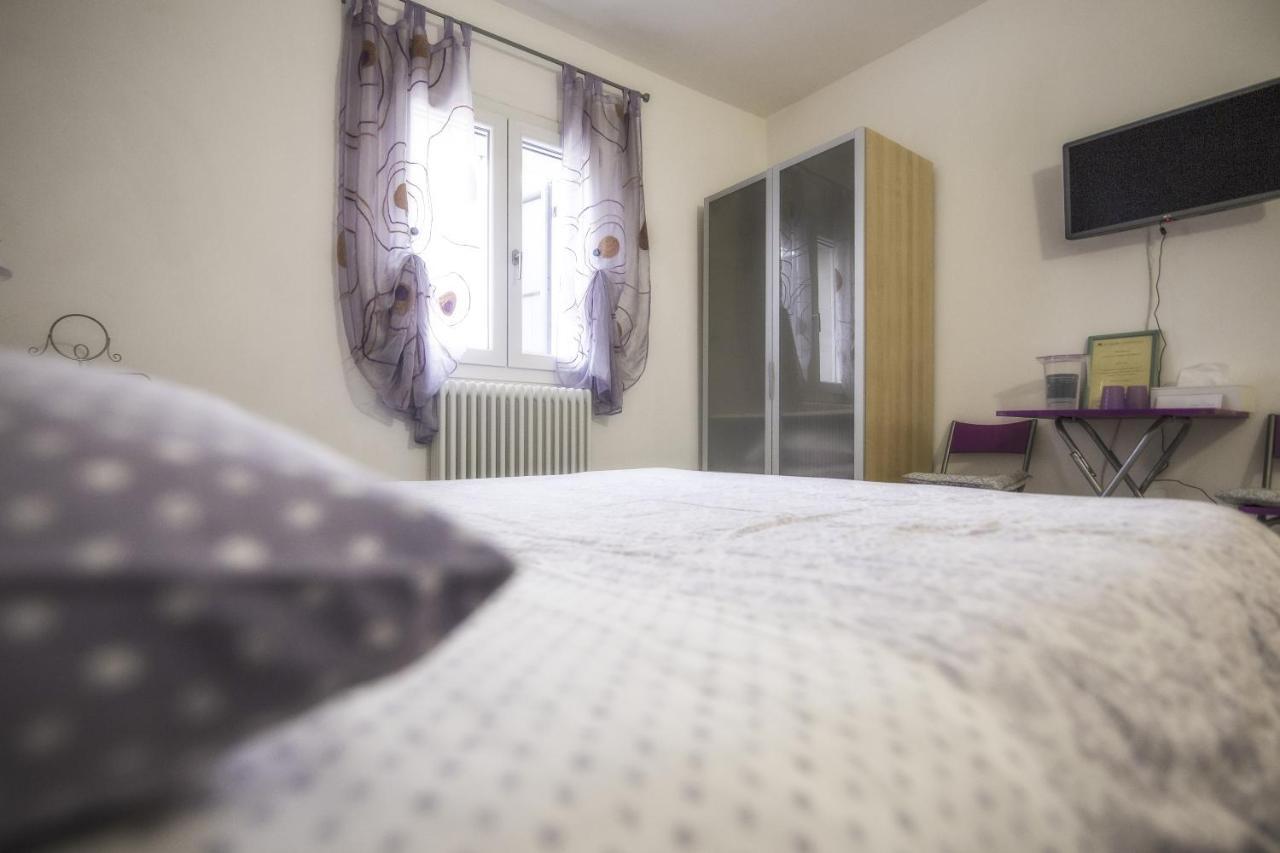 Bed and Breakfast Il Giardino Di Rebecca Ferrara Esterno foto
