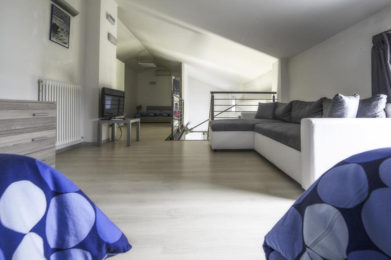 Bed and Breakfast Il Giardino Di Rebecca Ferrara Esterno foto