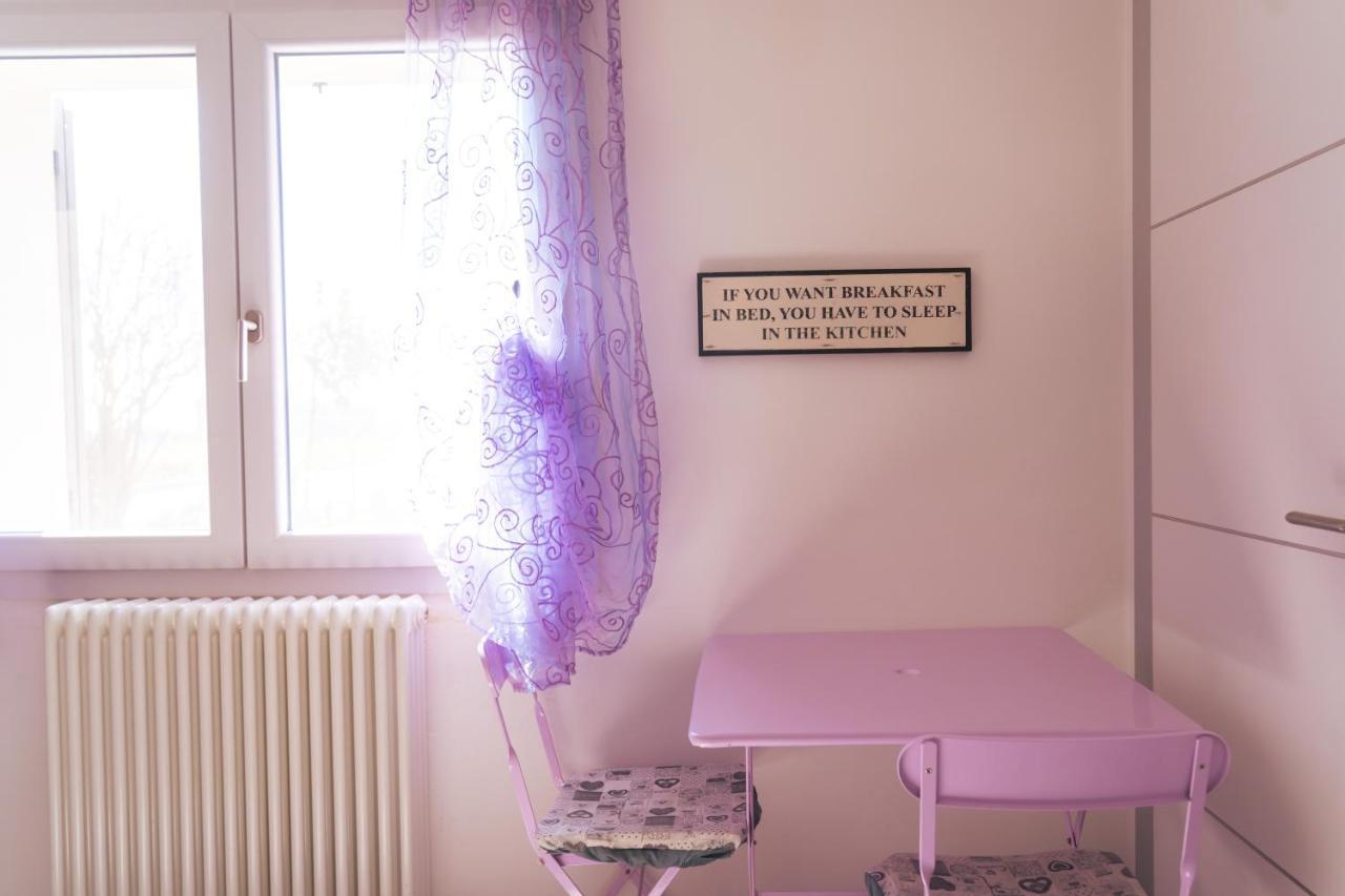 Bed and Breakfast Il Giardino Di Rebecca Ferrara Esterno foto