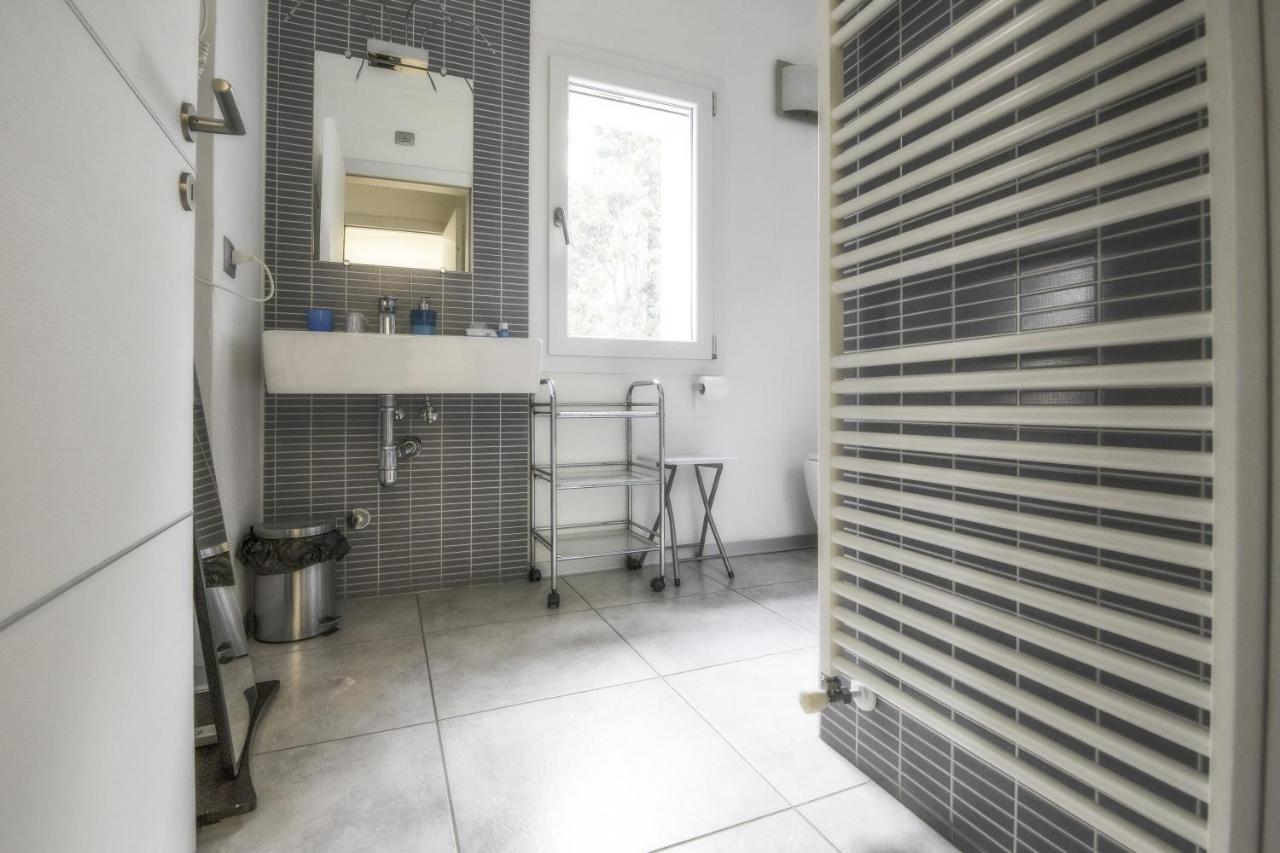 Bed and Breakfast Il Giardino Di Rebecca Ferrara Esterno foto